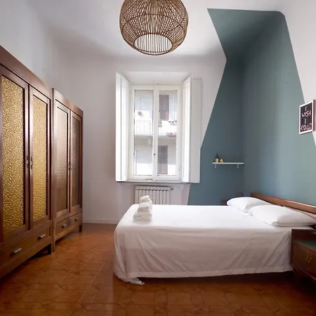 Timeless Noee - Milánó