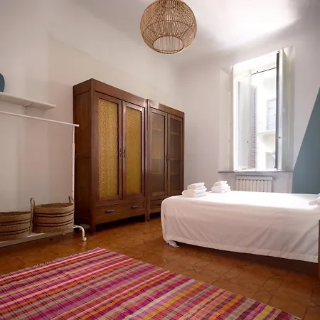 Apartamento Timeless Noee - *
